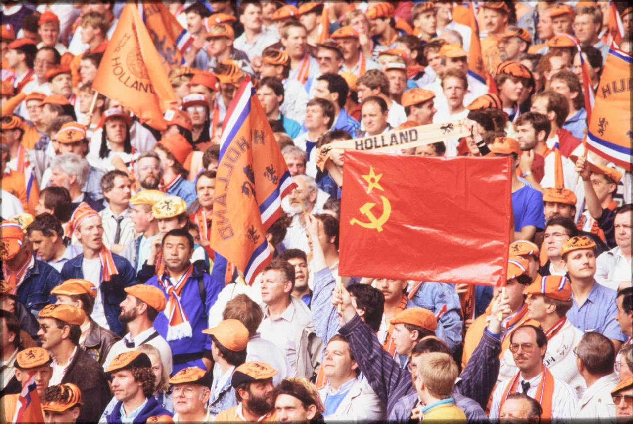 Así colapsó el deporte de la URSS y de la RDA con la caída del comunismo 3 Final de la Eurocopa de 1988 (Foto: Cordon Press)