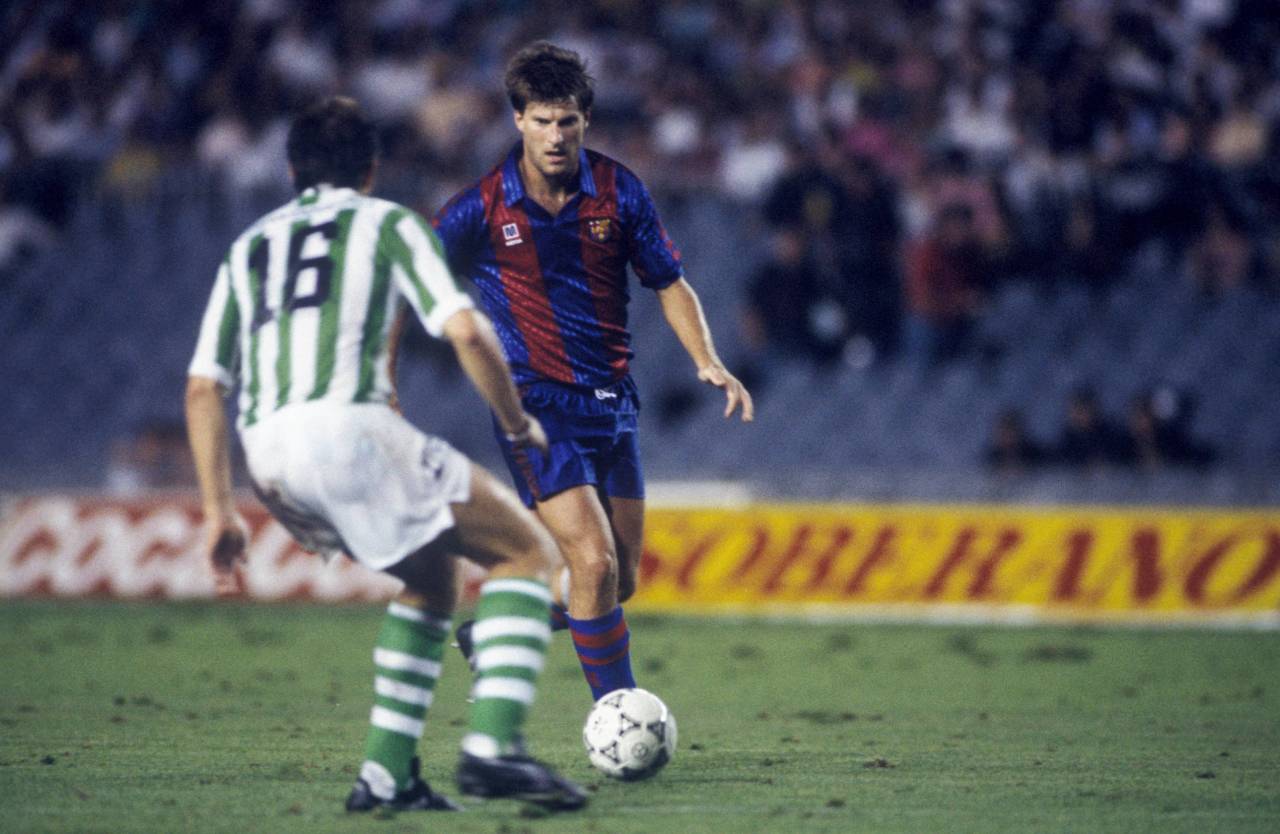 Del «el Madrid es Butragueño y diez más» al caso Mbappé 2 Michael Laudrup en 1991 (Foto: Cordon Press)