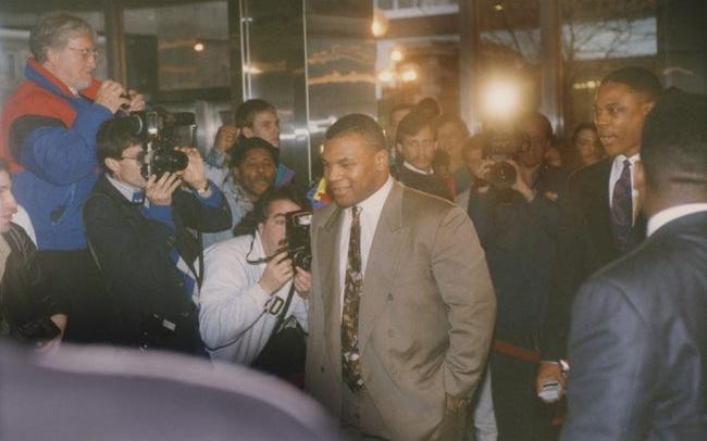 Mike Tyson, como Dani Alves: mártir tras la acusación de violador 6 Mike Tyson durante el juicio (Foto: IndyStar)