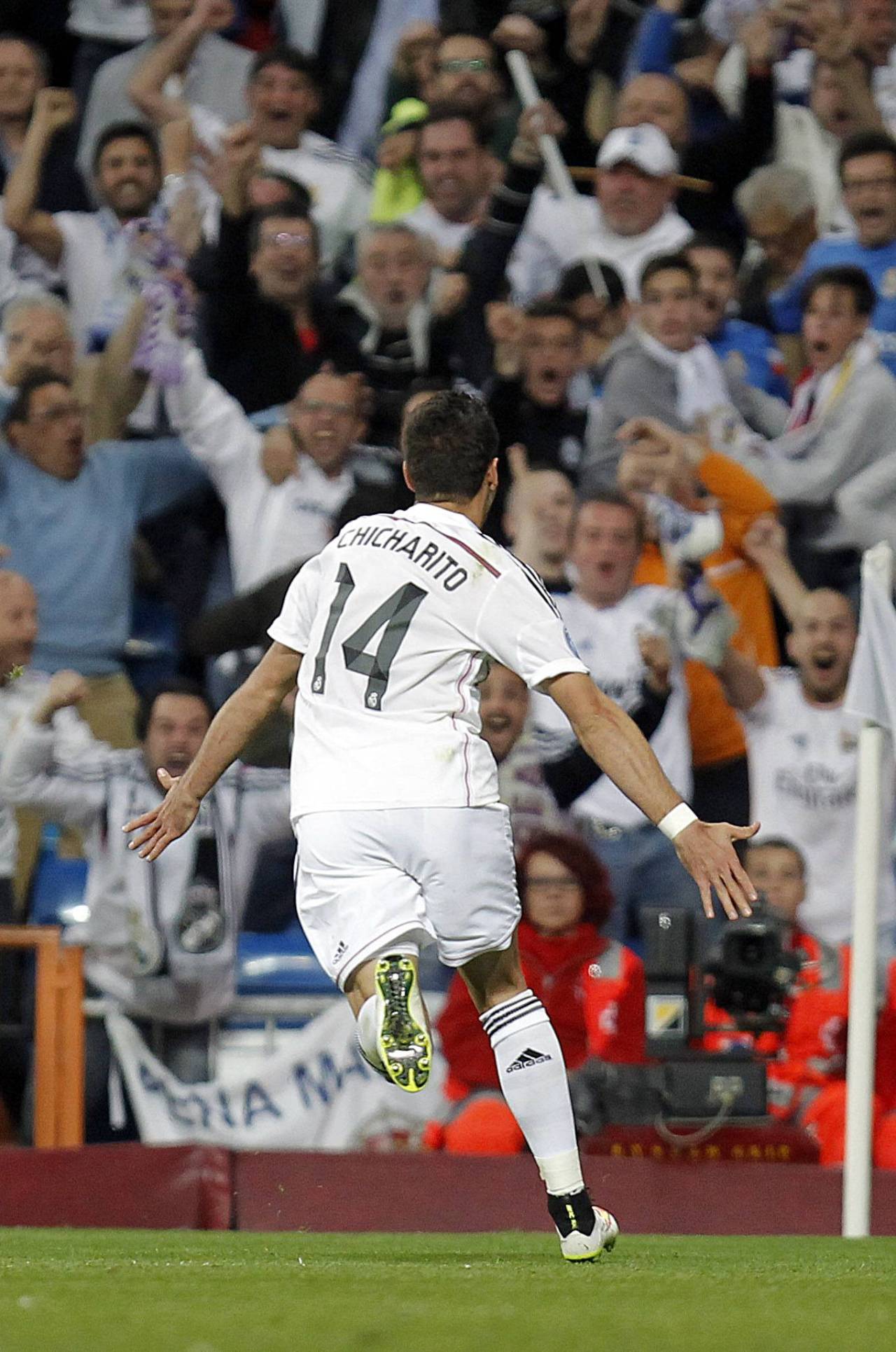 Chicharito: «Hugo Sánchez hizo cosas que ni siquiera los mejores delanteros europeos han logrado, en el Real Madrid solo le supera Cristiano Ronaldo» 2 Chicharito (Foto: Cordon Press)