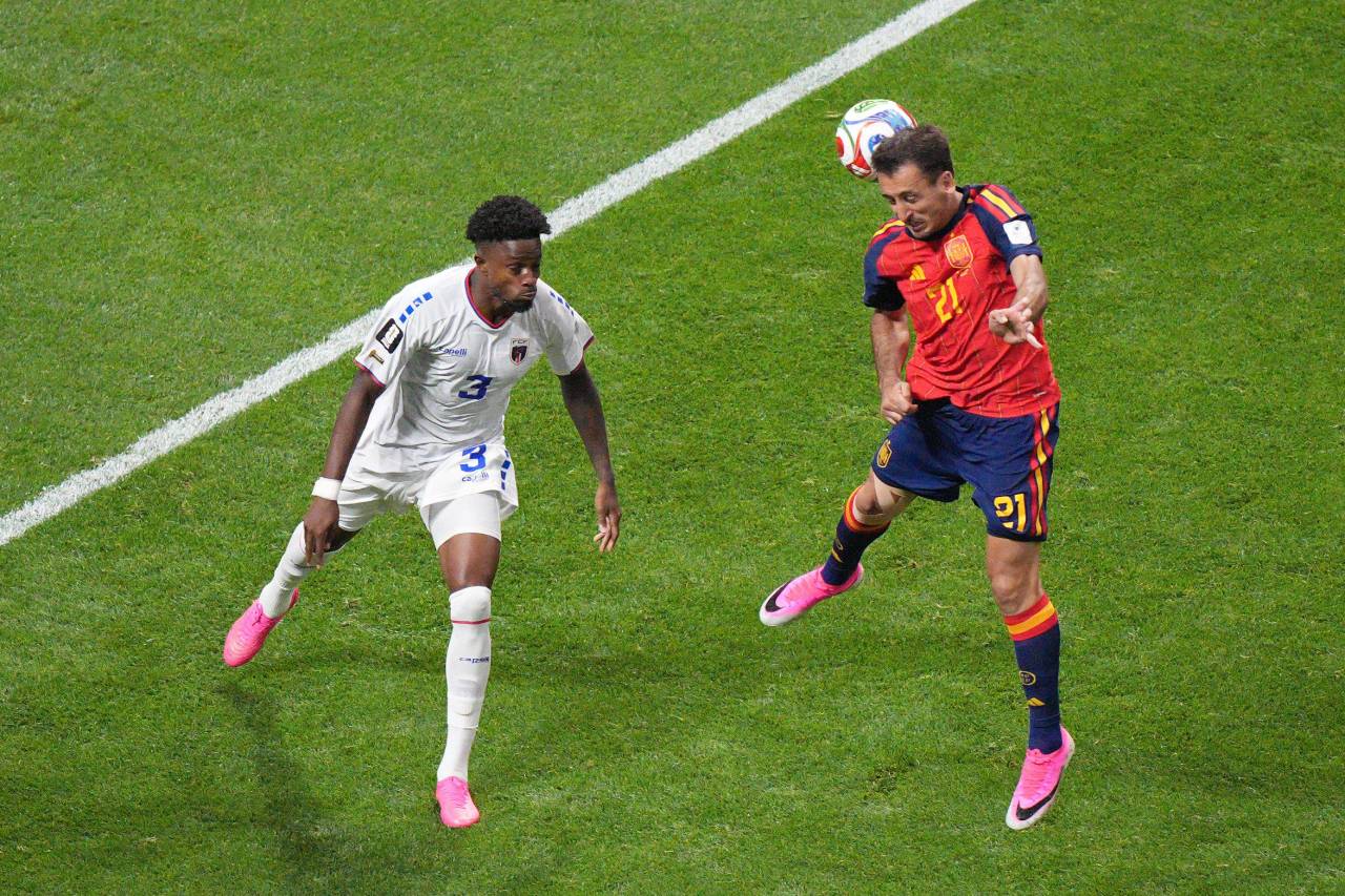 Un empate que señala las decisiones de De la Fuente 3 Diney Borges y Oyarzabal (Foto: Cordon Press)