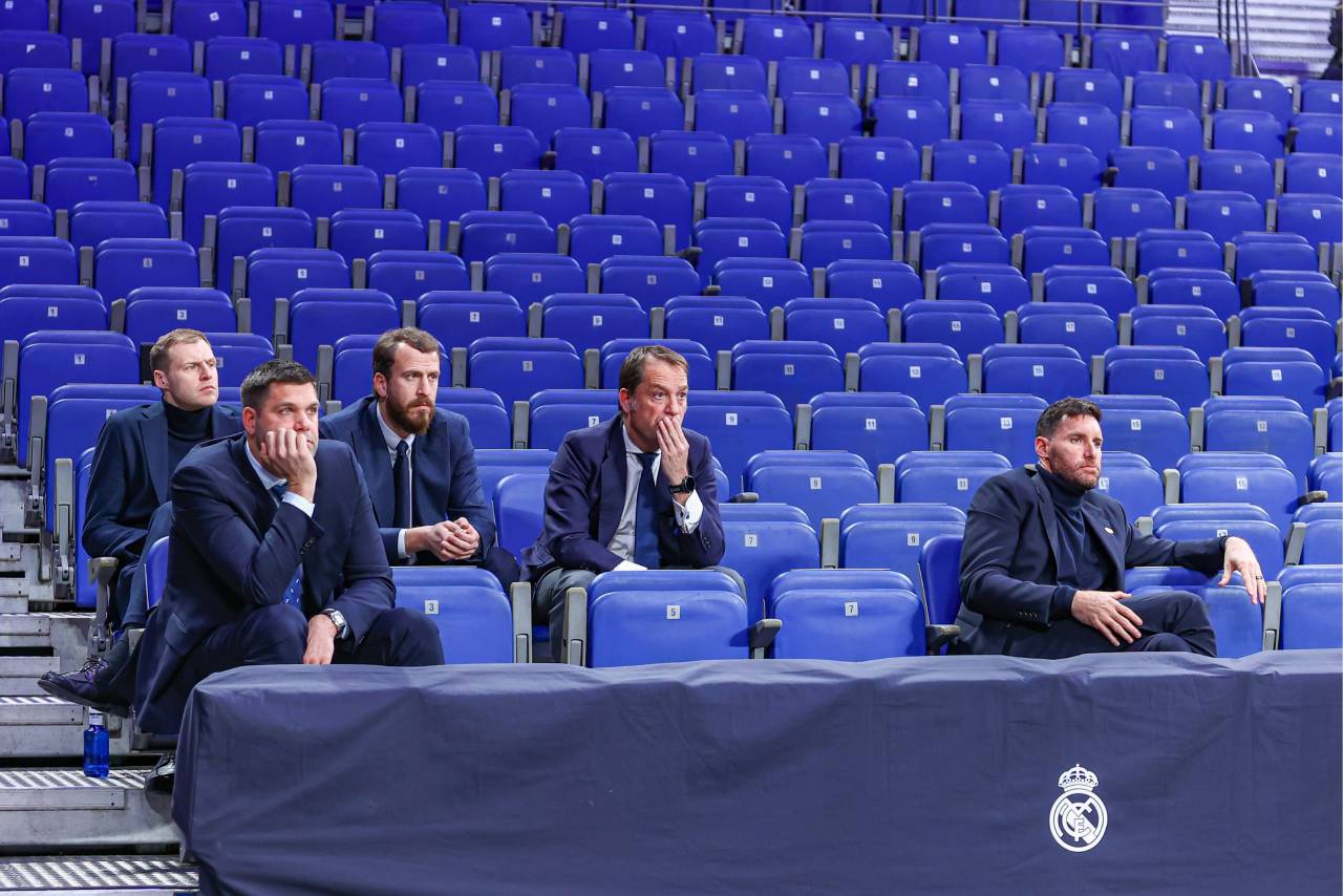 ¿Por qué todo el mundo odia a Juan Carlos Sánchez? 3 Felipe Reyes, Sergio Rodriguez y Rudy Fernandez, entre otros, no conformes con Juan Carlos Sánchez (Foto: Cordon Press)