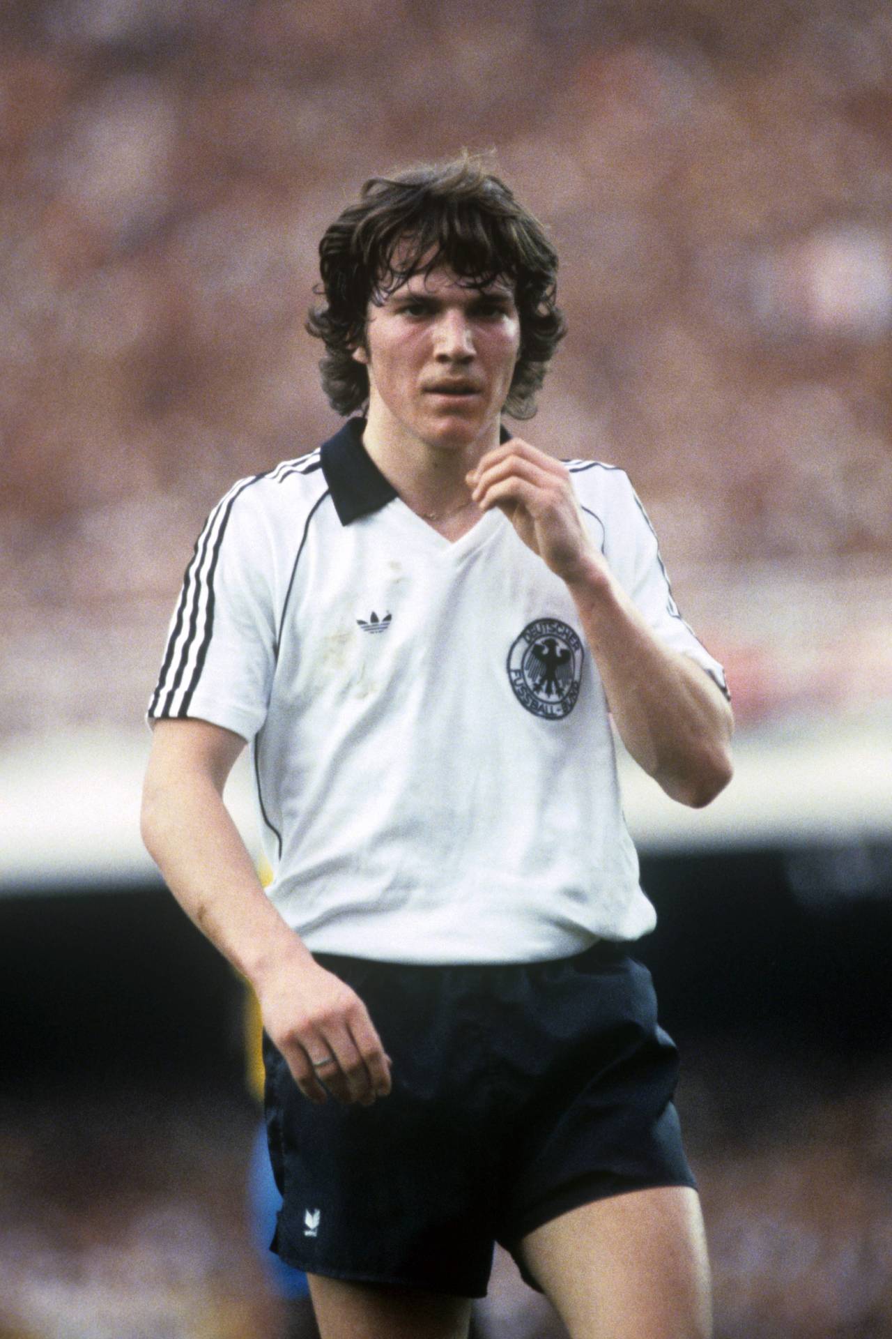 Lothar Matthäus: «Estuve con Maradona en Sevilla, no sé todo lo que pasó allí, pero al final Diego acabó bailando encima de las mesas con el torso desnudo» 4 Lothar Matthäus (Foto: Cordon Press)
