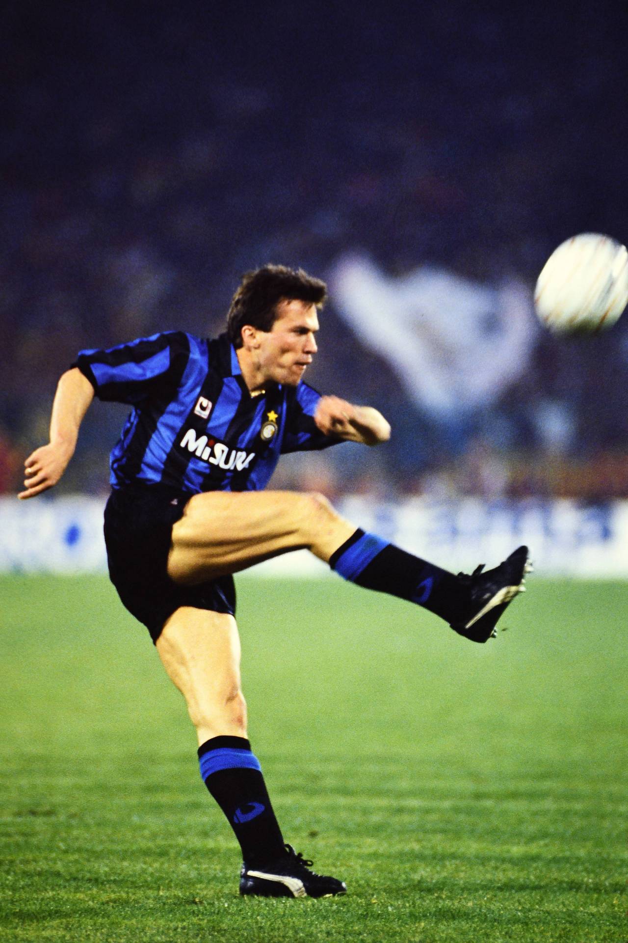 Lothar Matthäus: «Estuve con Maradona en Sevilla, no sé todo lo que pasó allí, pero al final Diego acabó bailando encima de las mesas con el torso desnudo» 8 Lothar Matthäus (Foto: Cordon Press)
