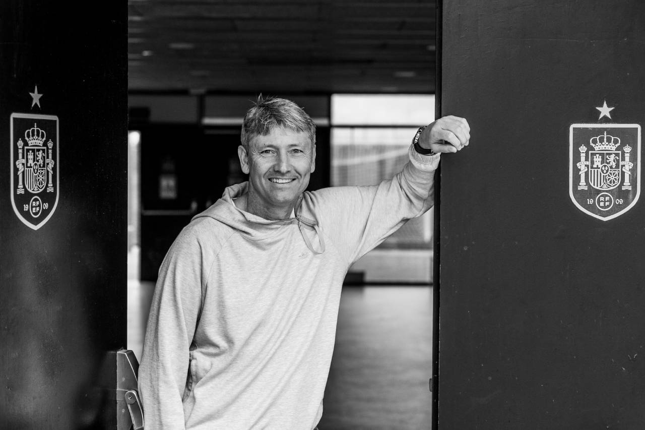 Miguel Ángel España: «Luis de la Fuente no esconde que el Athletic es el club de su vida, a mí me pasa igual con el Rayo» 3 7P8A2509