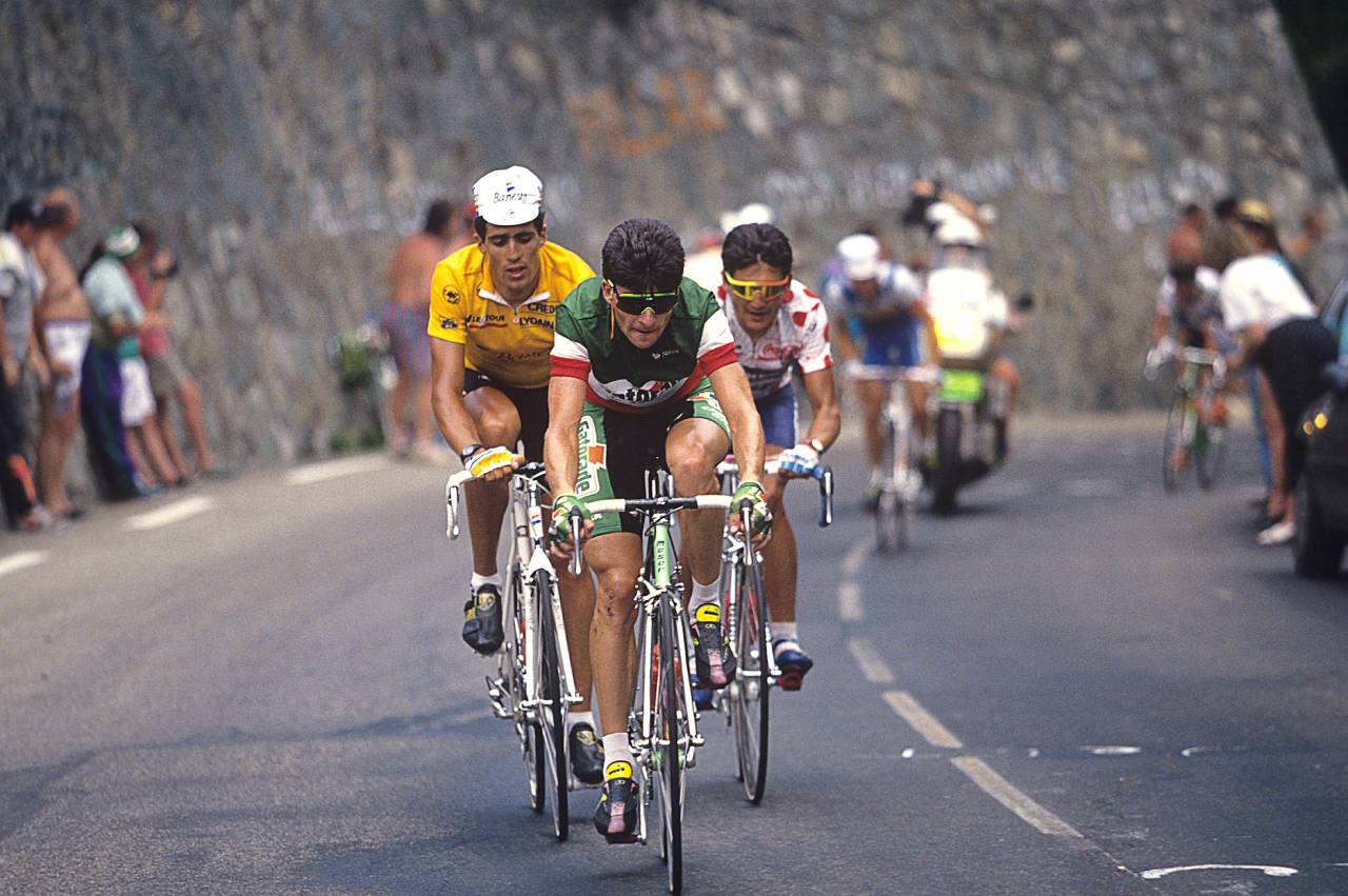 El primer puñetazo en la mesa de Miguel Induráin: El Tour de 1991 11 Miguel Induráin, Gianni Bugno y Claudio Chiappucci (Foto: Cordon Press)