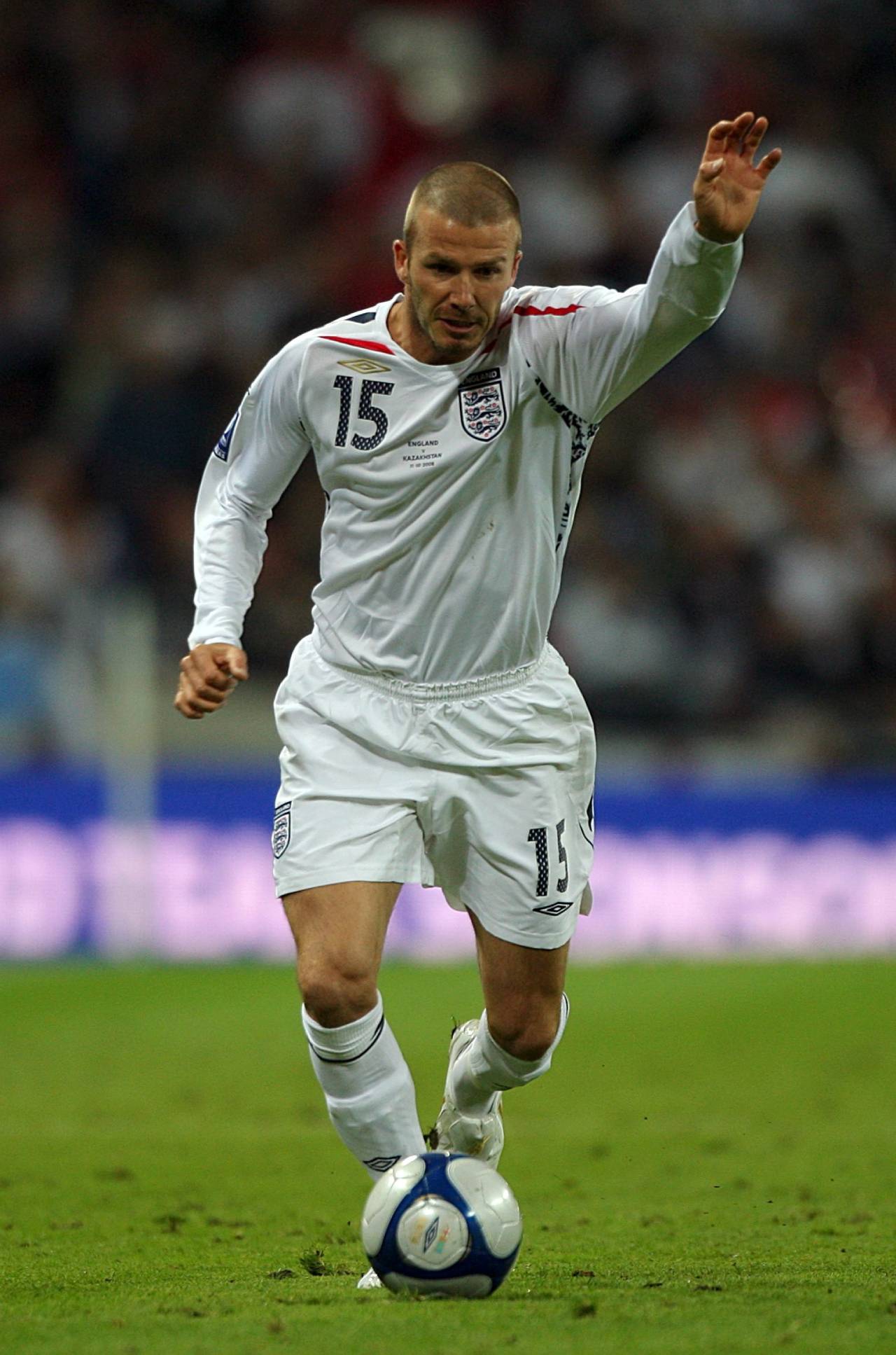Zidane: «Lamine Yamal y Mbappé juegan como jugábamos nosotros en el barrio, por eso es bonito verlos» 3 David Beckham, amigo de Zidane (Foto: Cordon Press)