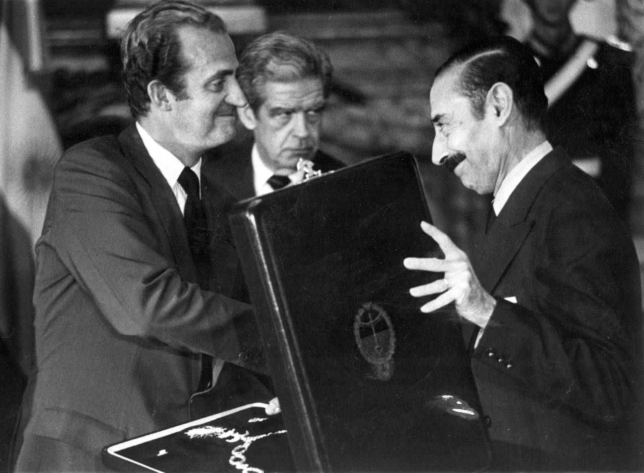 Franco vs Videla: así usaron el fútbol las dictaduras española y argentina 2 Videla y Juan Carlos (Foto: Cordon Press)