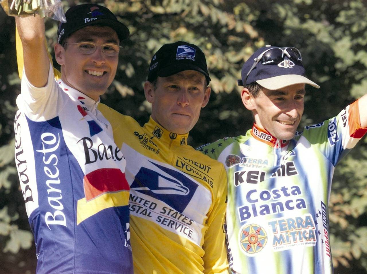 Lance Armstrong: «La USADA me acusó de obligar a jóvenes impresionables a introducir sustancias mortales en su organismo, necesitaban titulares» 4 Alex Zülle, Lance Armstrong y Fernando Escartín (Foto: Cordon Press)