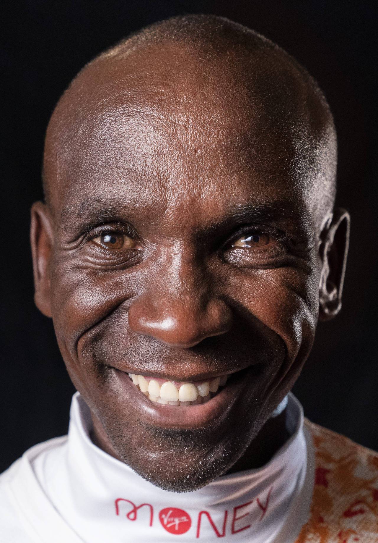 Eliud Kipchoge: «Sonrío en los momentos más duros de un maratón porque así engaño a la mente para que no piense en el cansancio de los músculos» 3 Eliud Kipchoge (Foto: Cordon Press)