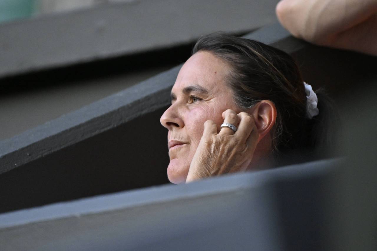Mirra Andreeva: «Necesito una entrenadora como Conchita Martínez, que me diga que mueva el culo si no lo hago, no solo palabras bonitas» 5 Conchita Martínez en un partido de Mirra Andreeva (Foto: Cordon Press)