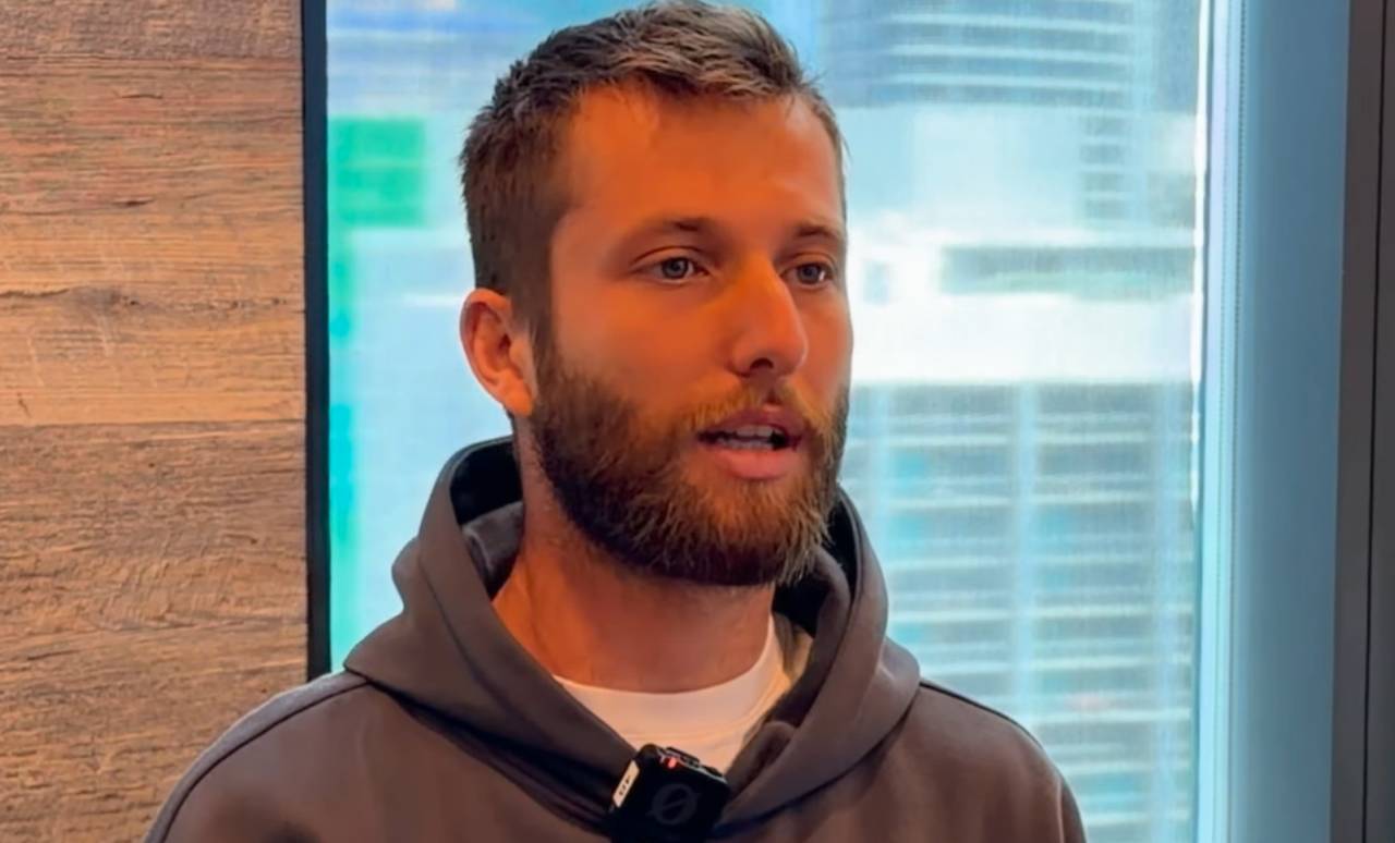 Corentin Moutet: «Jugué contra Alcaraz, fue mucho mejor que yo y salí muy contento porque me enseñó todo lo que mi juego necesitaba mejorar» 1 Proyecto nuevo 66