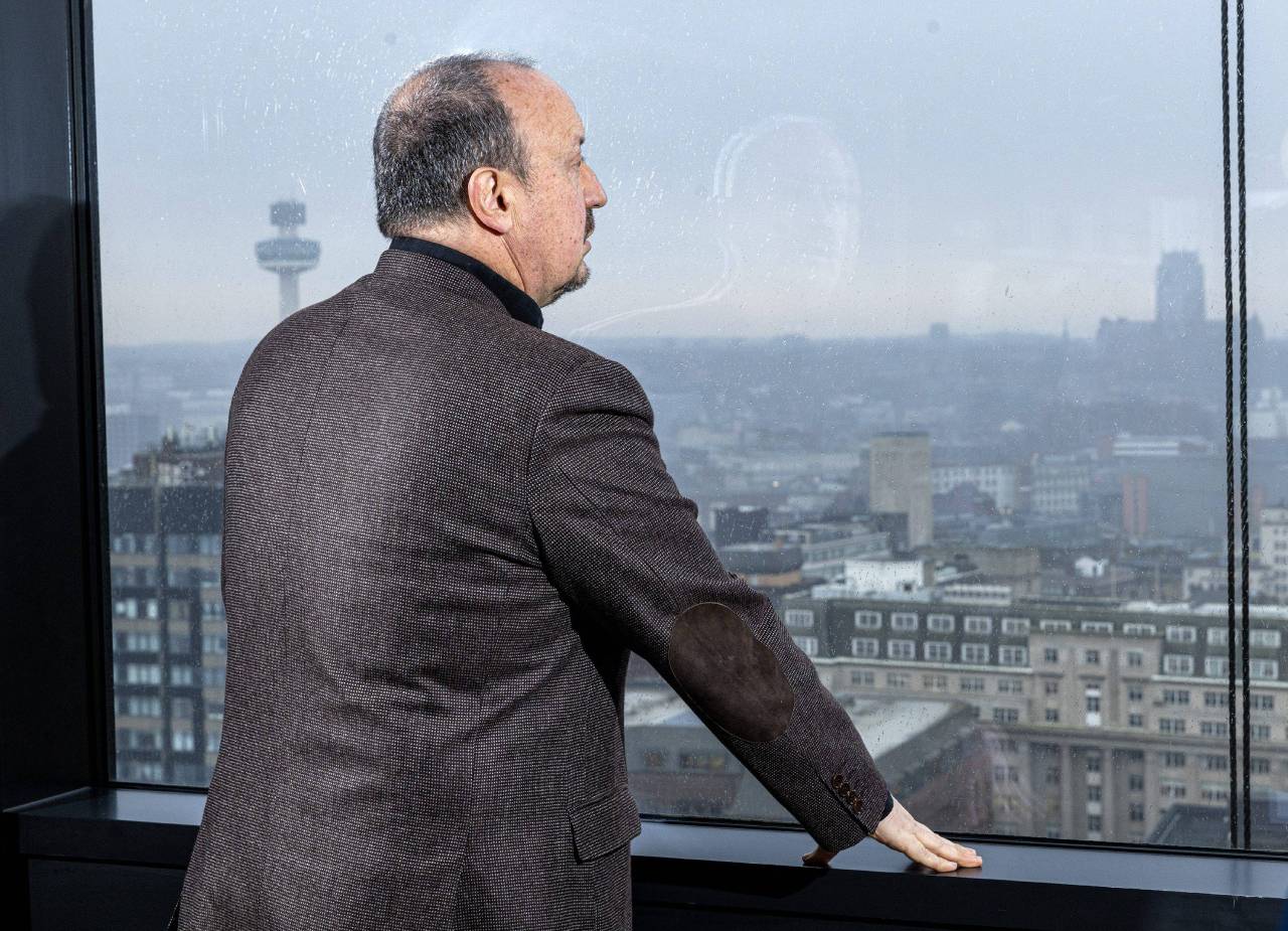Rafa Benítez: «El único problema que le veo a Gordon en el Barça es que allí tienen siempre la posesión y no tendrá tantos espacios para correr» 3 Rafa Benítez en Liverpool (Foto: Cordon Press)