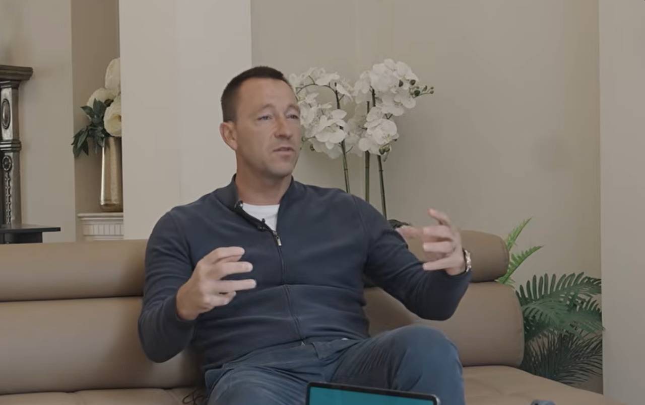 John Terry: «Ancelotti acabó bailando con la corbata en la cabeza de madrugada cuando le despidieron del Chelsea» 1 John Terry (Foto: Sport77 Official)