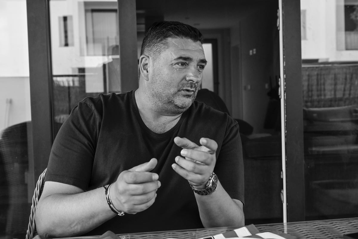 Emilio Viqueira: «Estuvimos siete meses sin cobrar y le tenía que dejar dinero a mi compañero para que le diera de comer a su hijo» 7 MFG993927